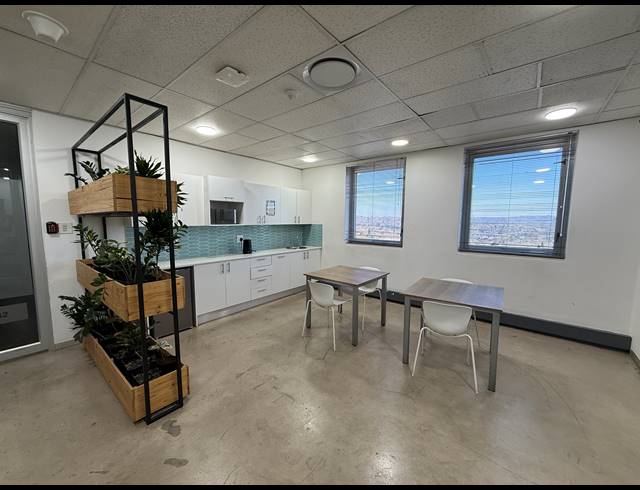 59.30M² SERVICED OFFICE TO LET IN ROSEBANK